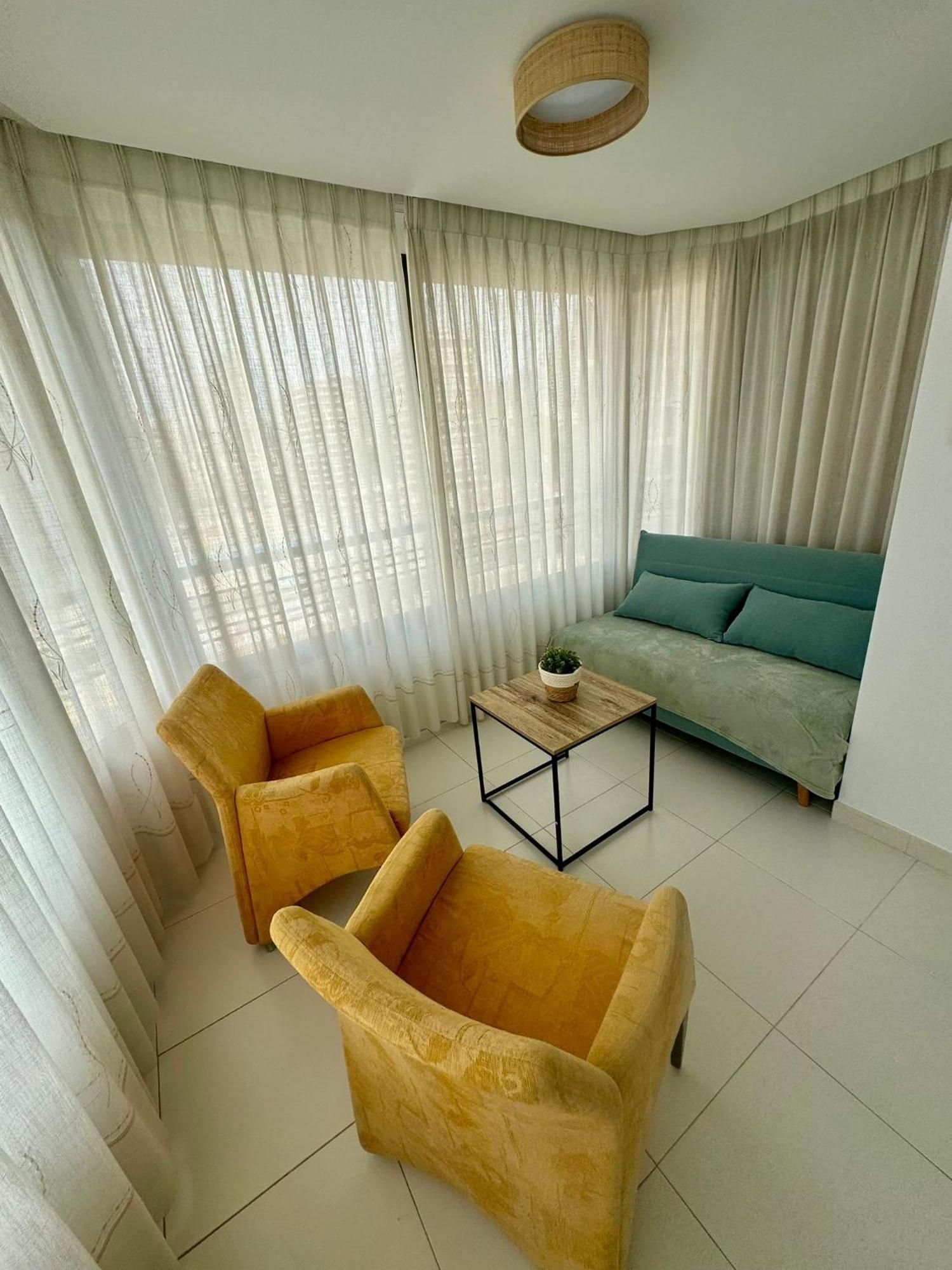 Apartamentos Coastal Haven Бенідорм Екстер'єр фото